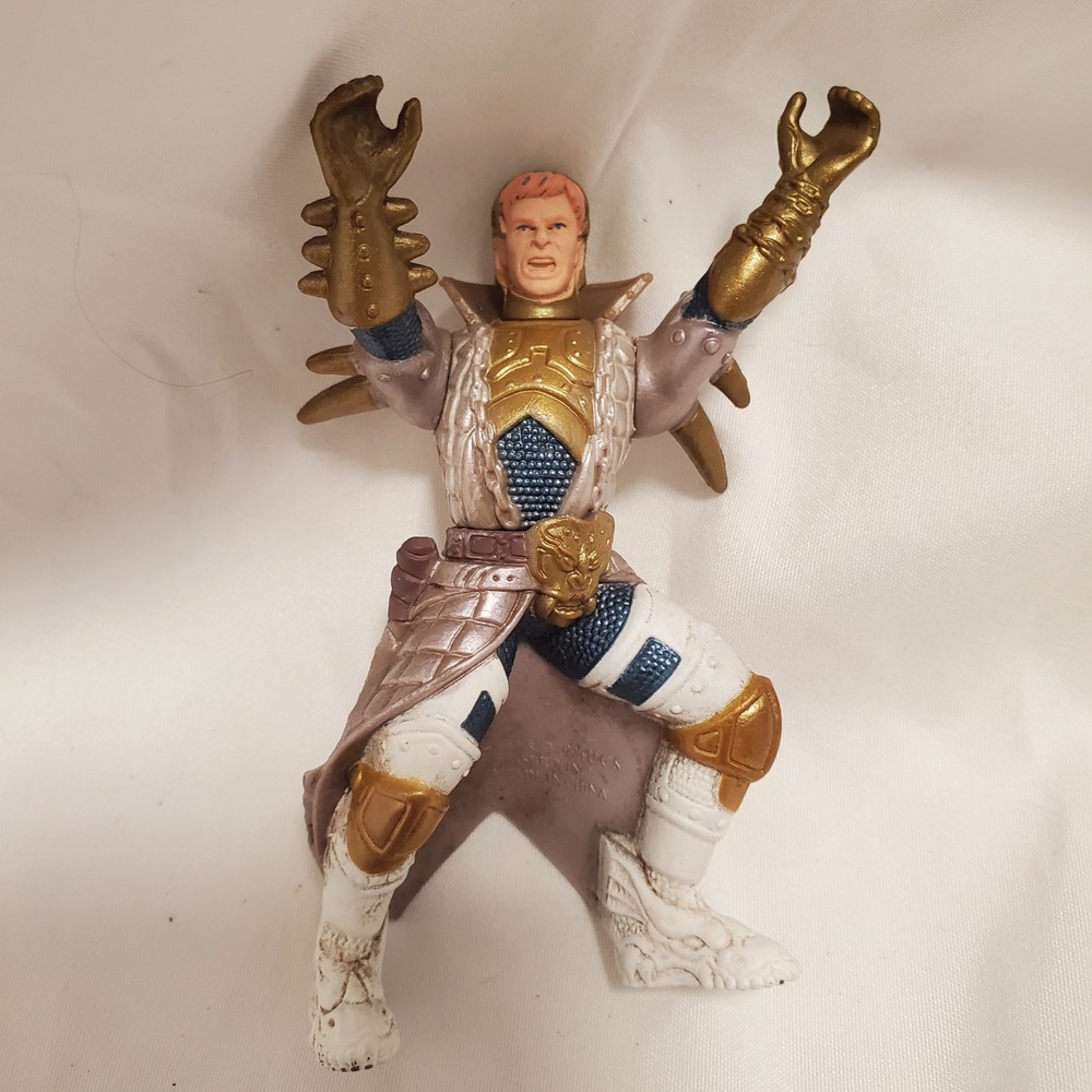 Vintage 1996 Hasbro Dragonheart Knight Bowen Action Figure Silver Gold Armor